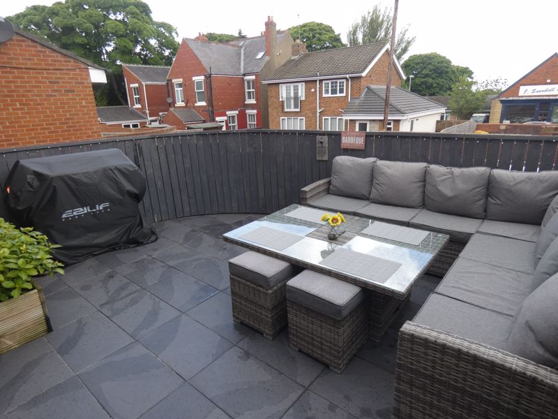 Enclosed Patio Area- click for photo gallery